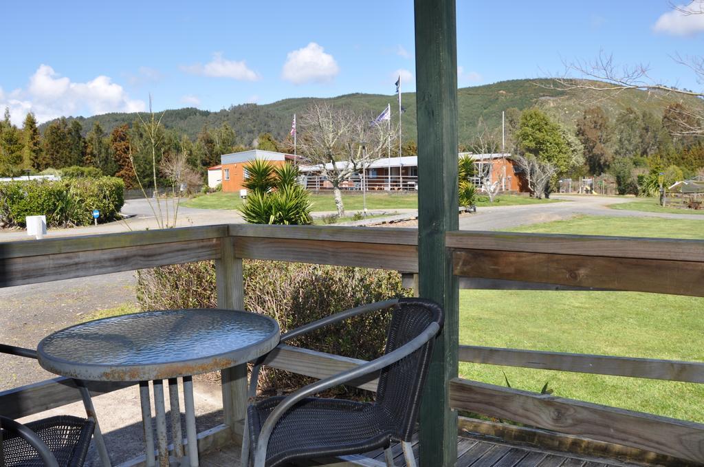 Seabreeze Holiday Park Hotwater Beach Стая снимка